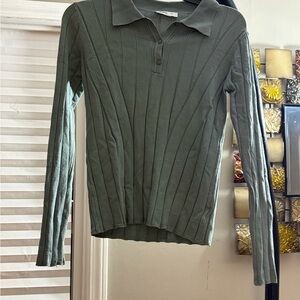 Women's Green Long Sleeve Top